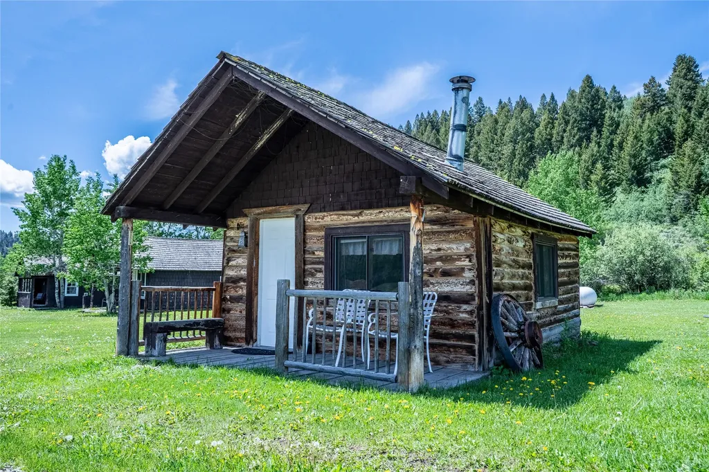 5200 Elk Lake Road Lima MT 59739