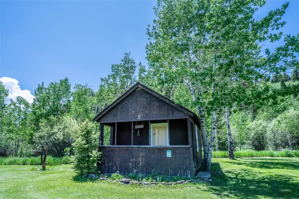 5200 Elk Lake Road Lima MT 59739