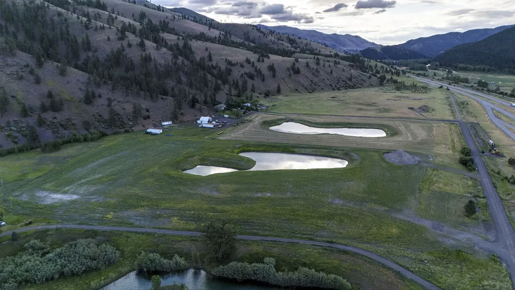 Nhn Bonita Ranger Station Road Clinton MT 59825
