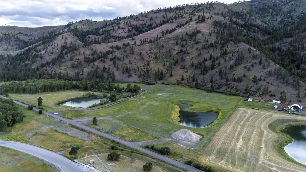 Nhn Bonita Ranger Station Road Clinton MT 59825