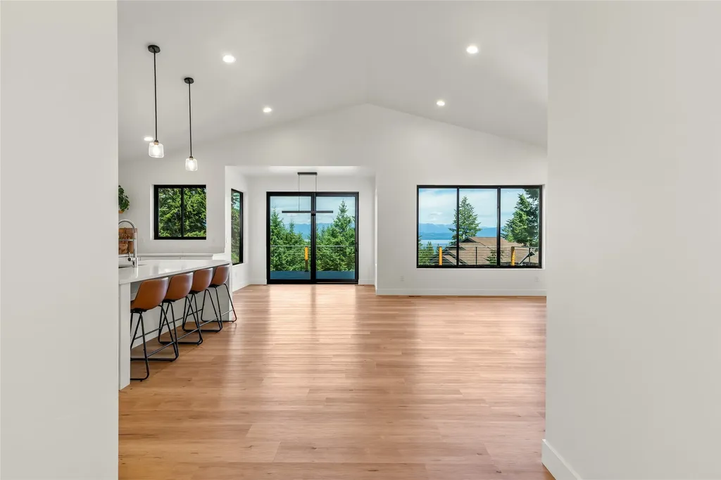 175 Wulff Lane Lakeside MT 59922