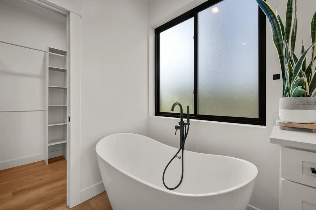 175 Wulff Lane Lakeside MT 59922