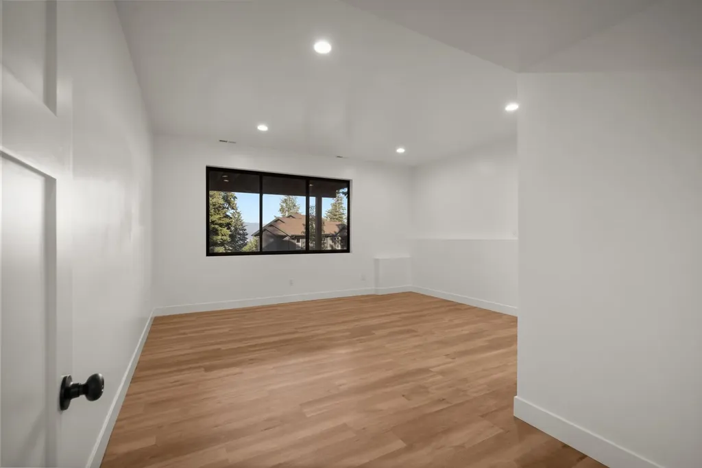 175 Wulff Lane Lakeside MT 59922