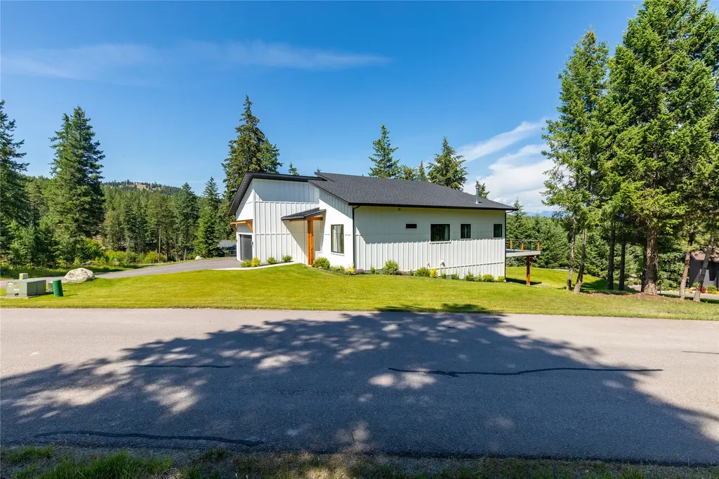 175 Wulff Lane Lakeside MT 59922
