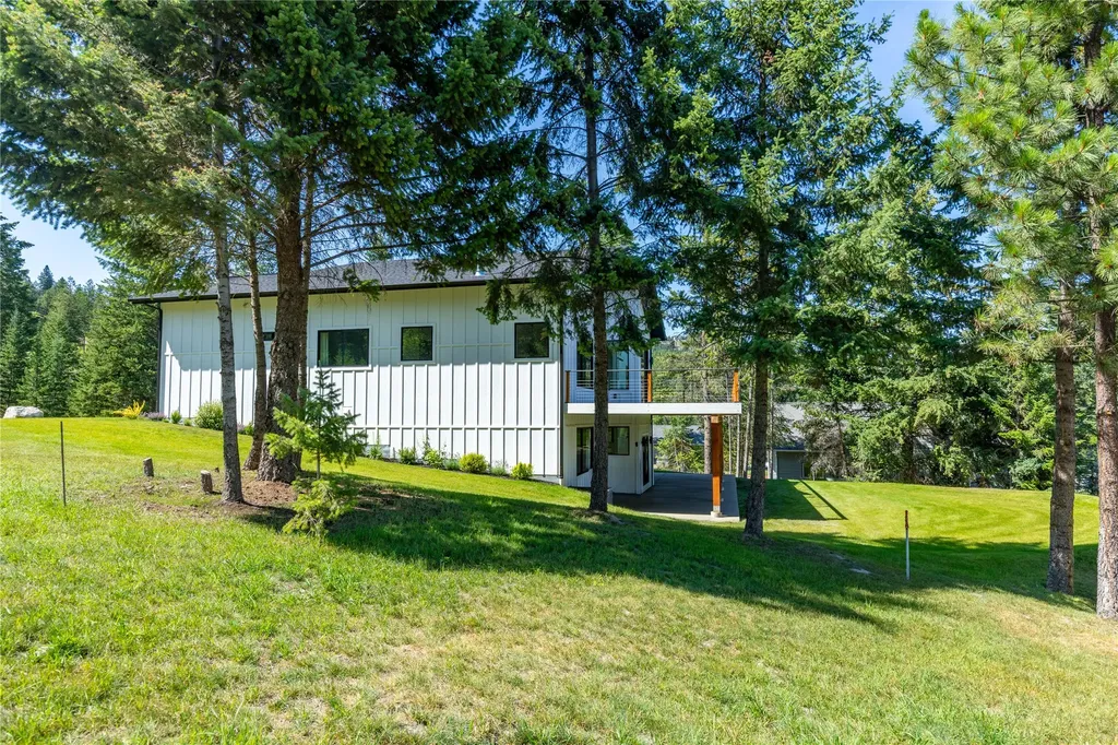 175 Wulff Lane Lakeside MT 59922