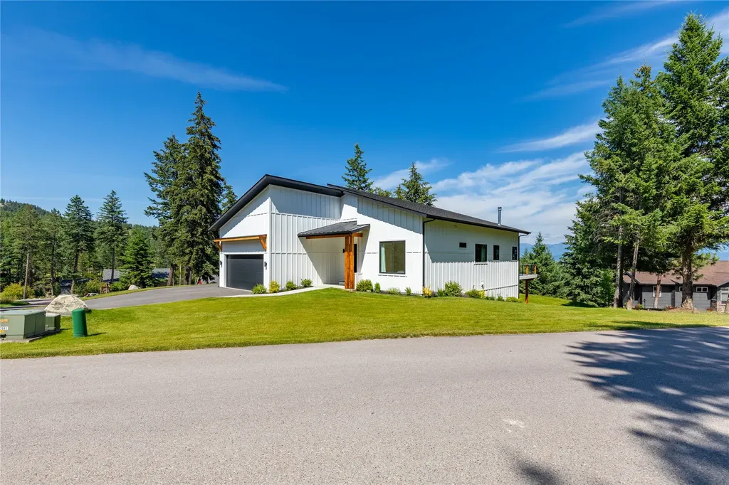 175 Wulff Lane Lakeside MT 59922