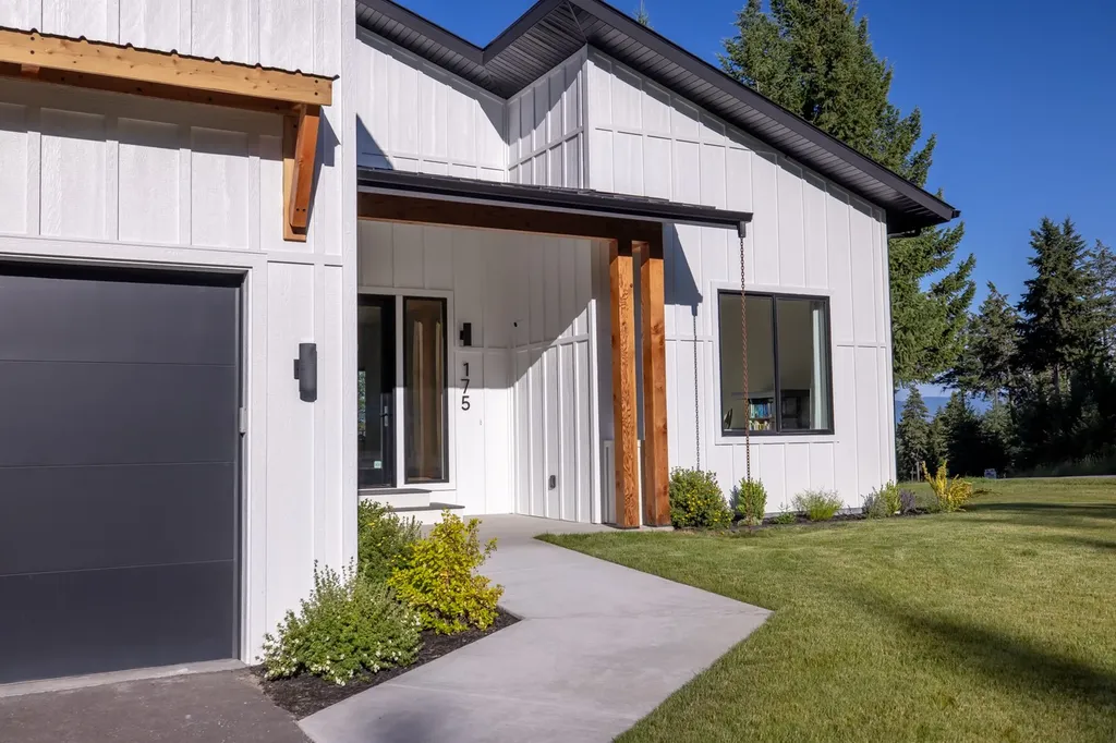175 Wulff Lane Lakeside MT 59922