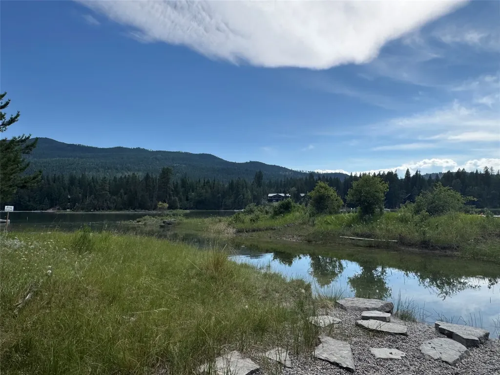 13643 Sundance Trail Bigfork MT 59911