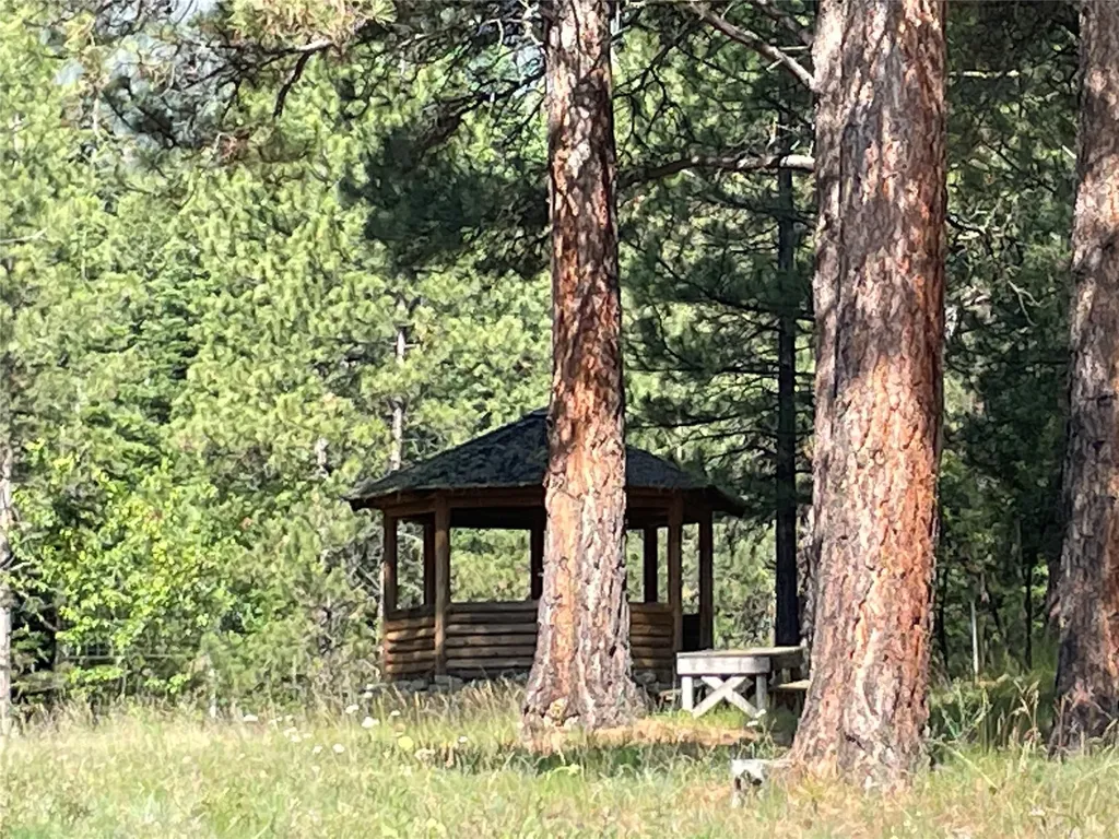 560 Hayes Creek Road Hamilton MT 59840