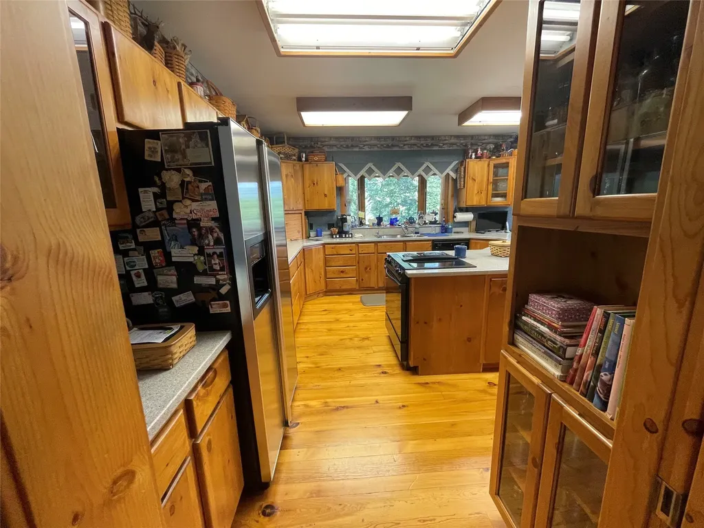560 Hayes Creek Road Hamilton MT 59840