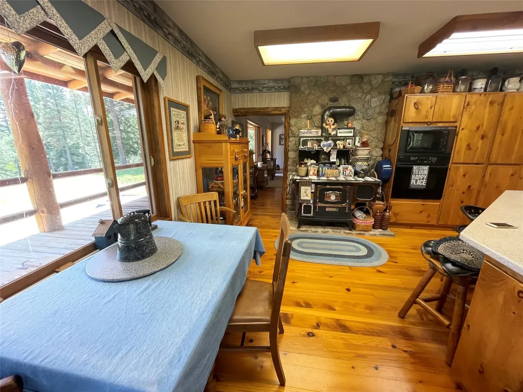 560 Hayes Creek Road Hamilton MT 59840