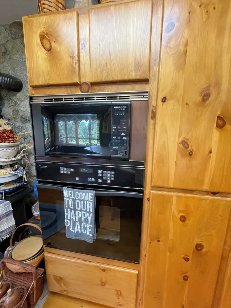 560 Hayes Creek Road Hamilton MT 59840
