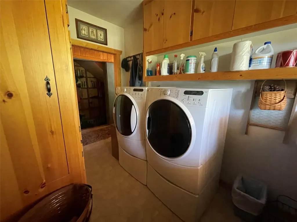 560 Hayes Creek Road Hamilton MT 59840