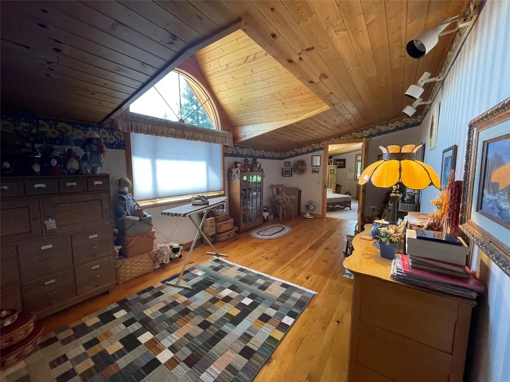 560 Hayes Creek Road Hamilton MT 59840
