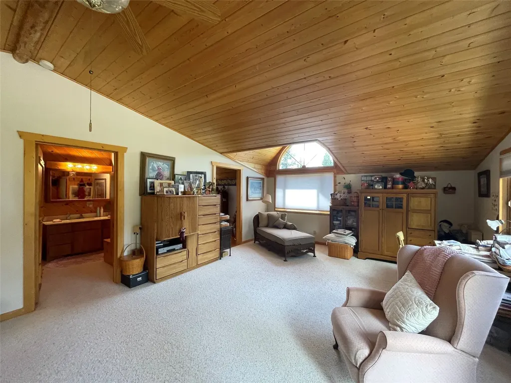 560 Hayes Creek Road Hamilton MT 59840