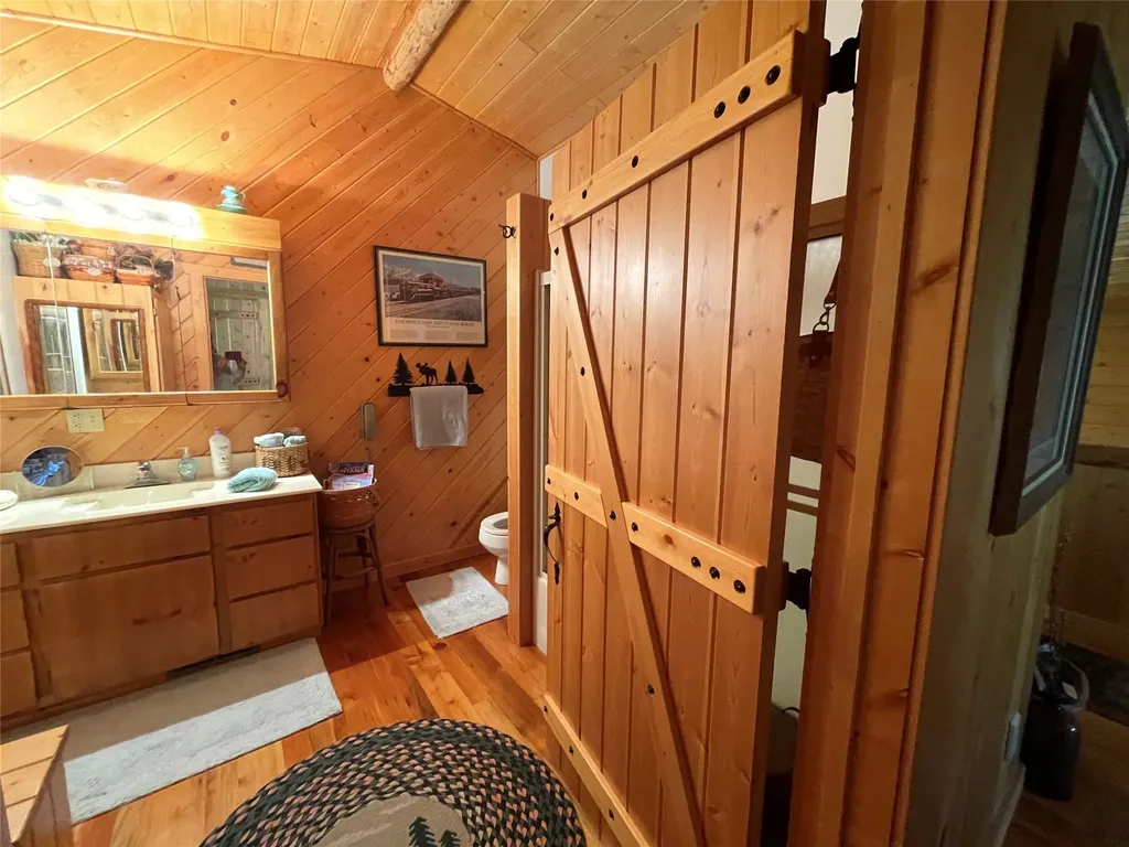 560 Hayes Creek Road Hamilton MT 59840