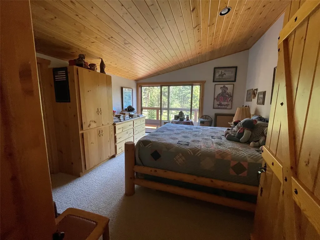 560 Hayes Creek Road Hamilton MT 59840