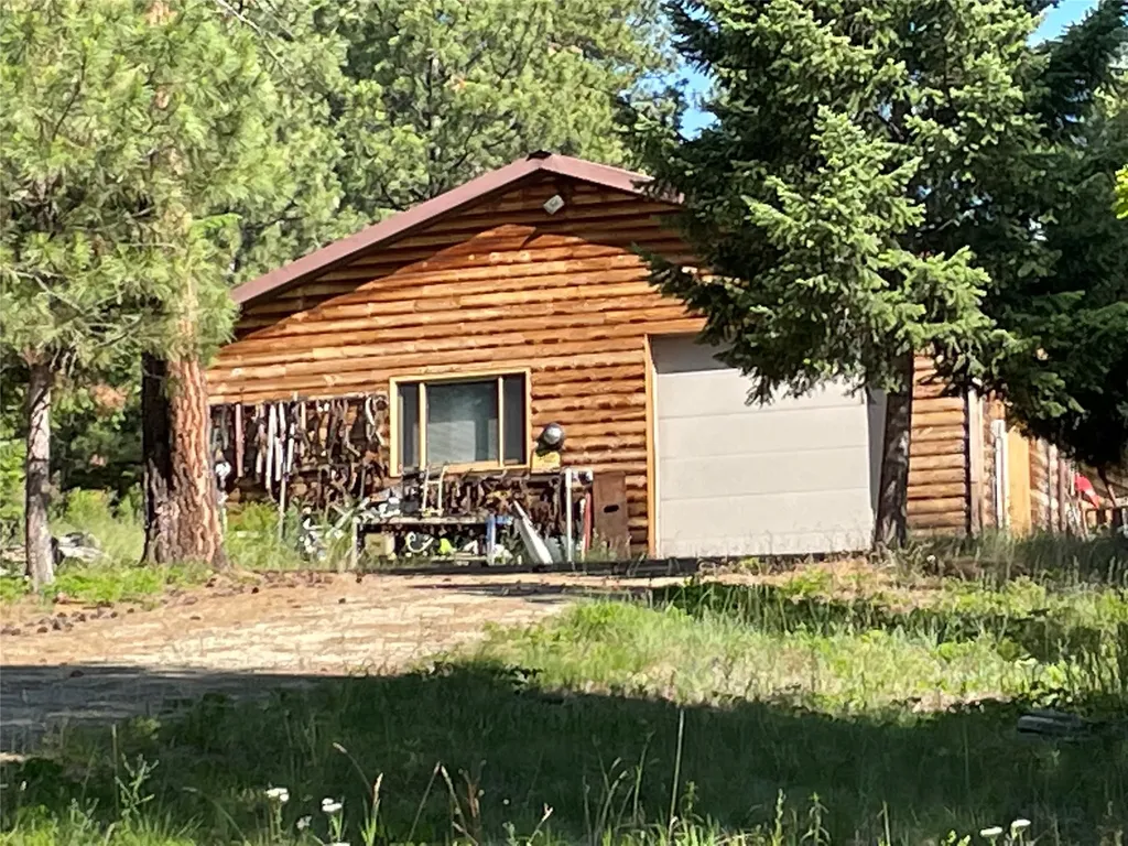 560 Hayes Creek Road Hamilton MT 59840