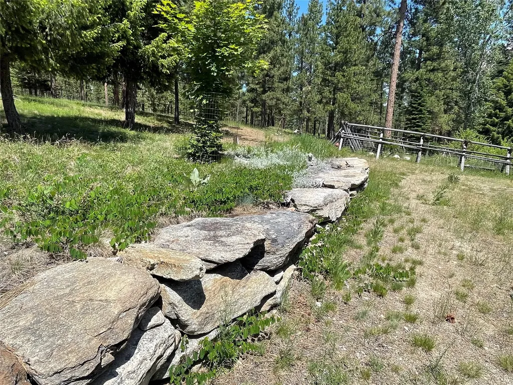 560 Hayes Creek Road Hamilton MT 59840