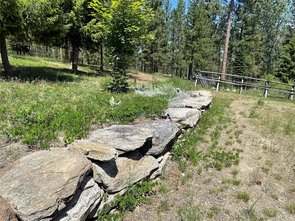 560 Hayes Creek Road Hamilton MT 59840