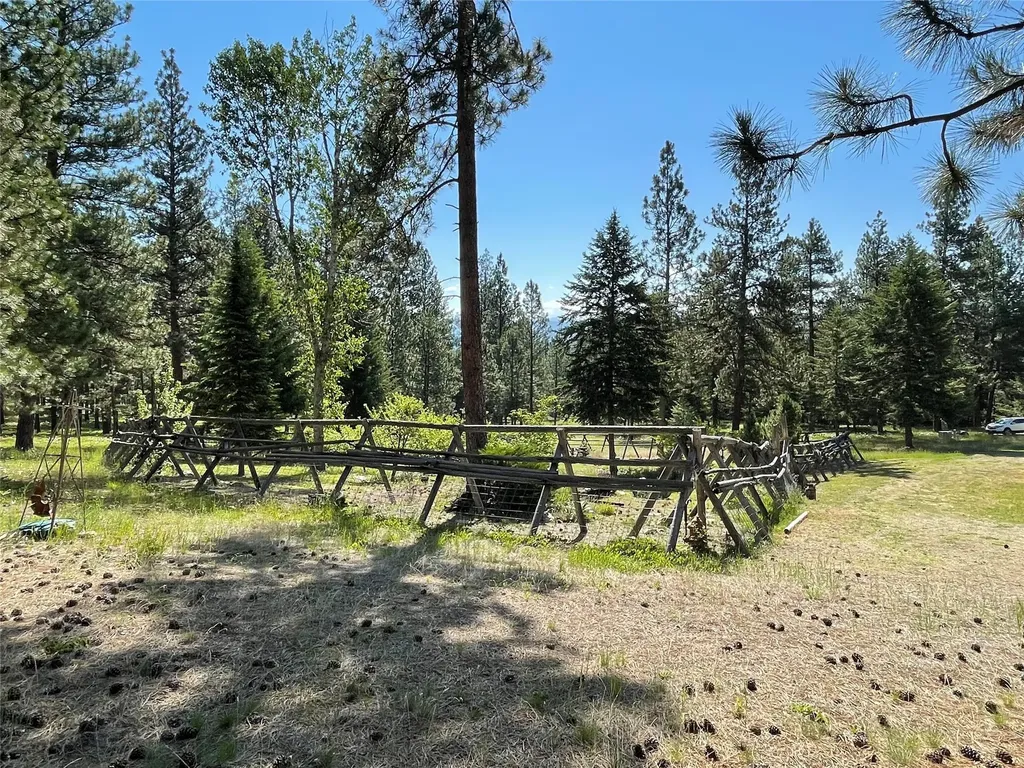 560 Hayes Creek Road Hamilton MT 59840
