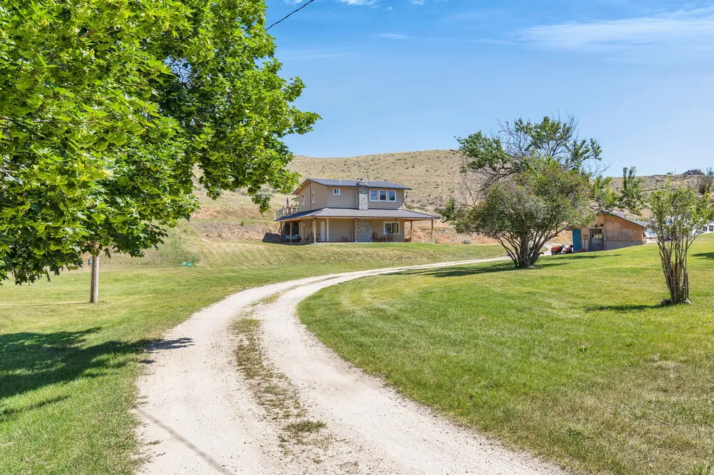 1310 Sleeping Child Road Hamilton MT 59840