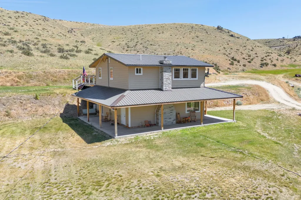 1310 Sleeping Child Road Hamilton MT 59840