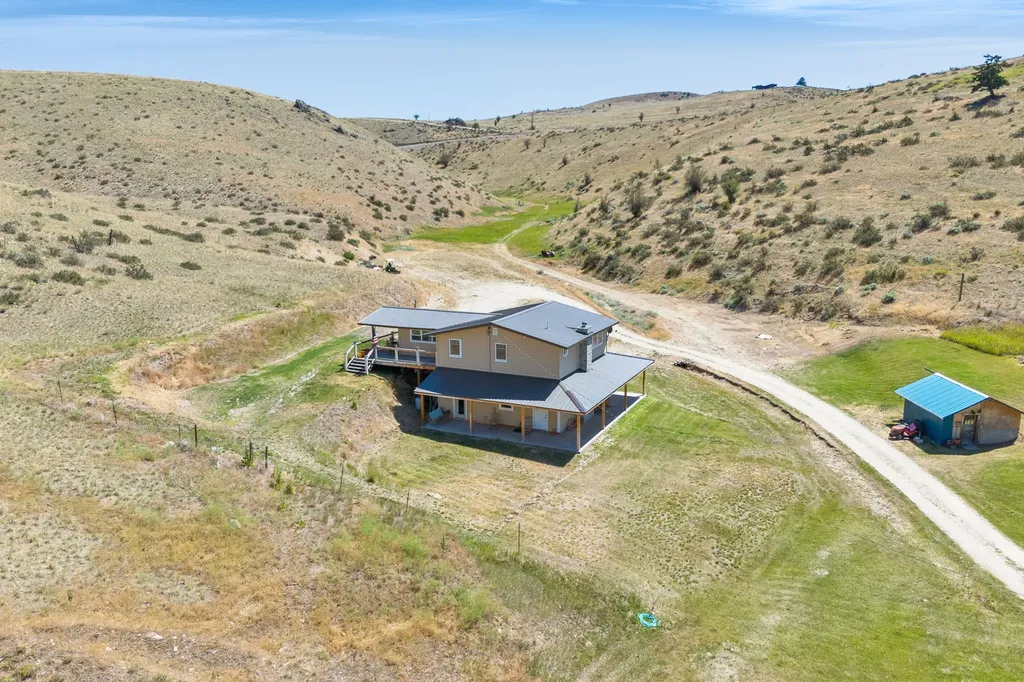 1310 Sleeping Child Road Hamilton MT 59840