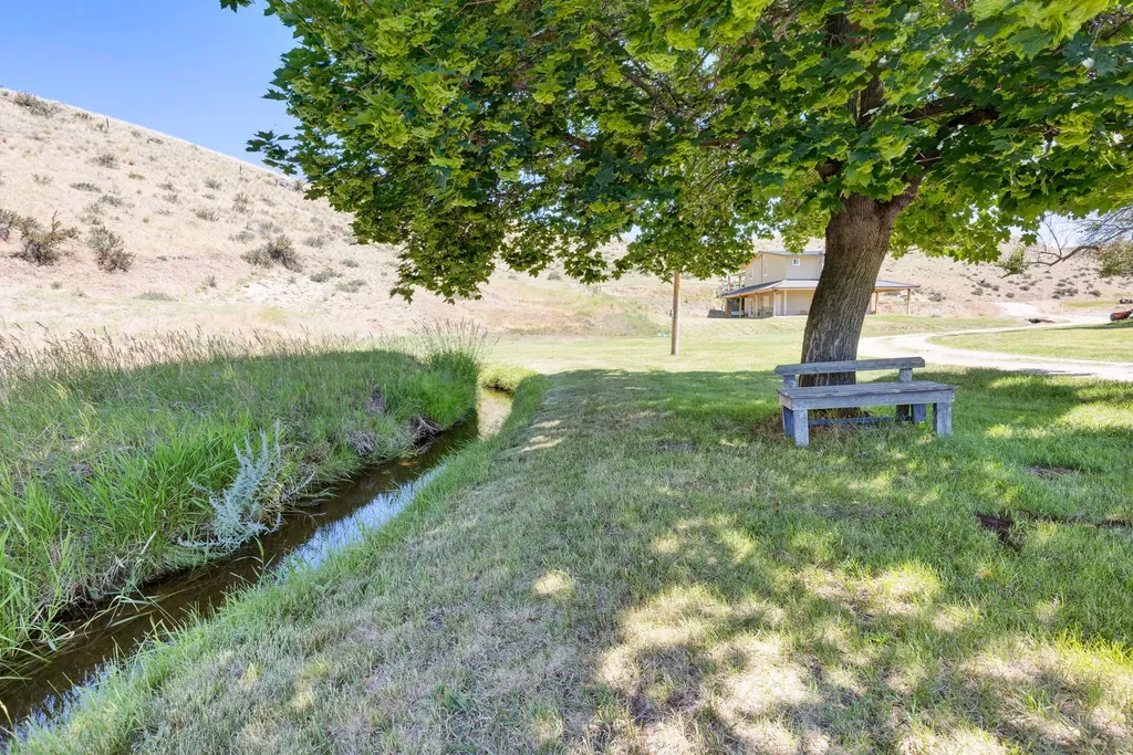 1310 Sleeping Child Road Hamilton MT 59840