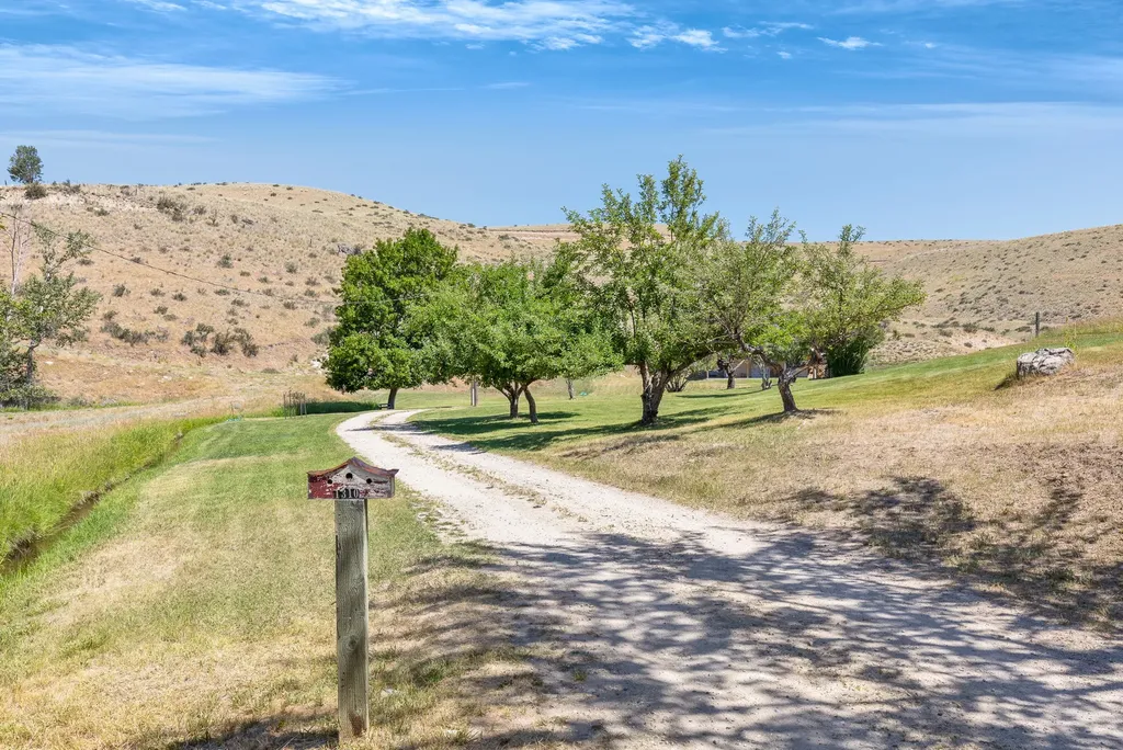 1310 Sleeping Child Road Hamilton MT 59840
