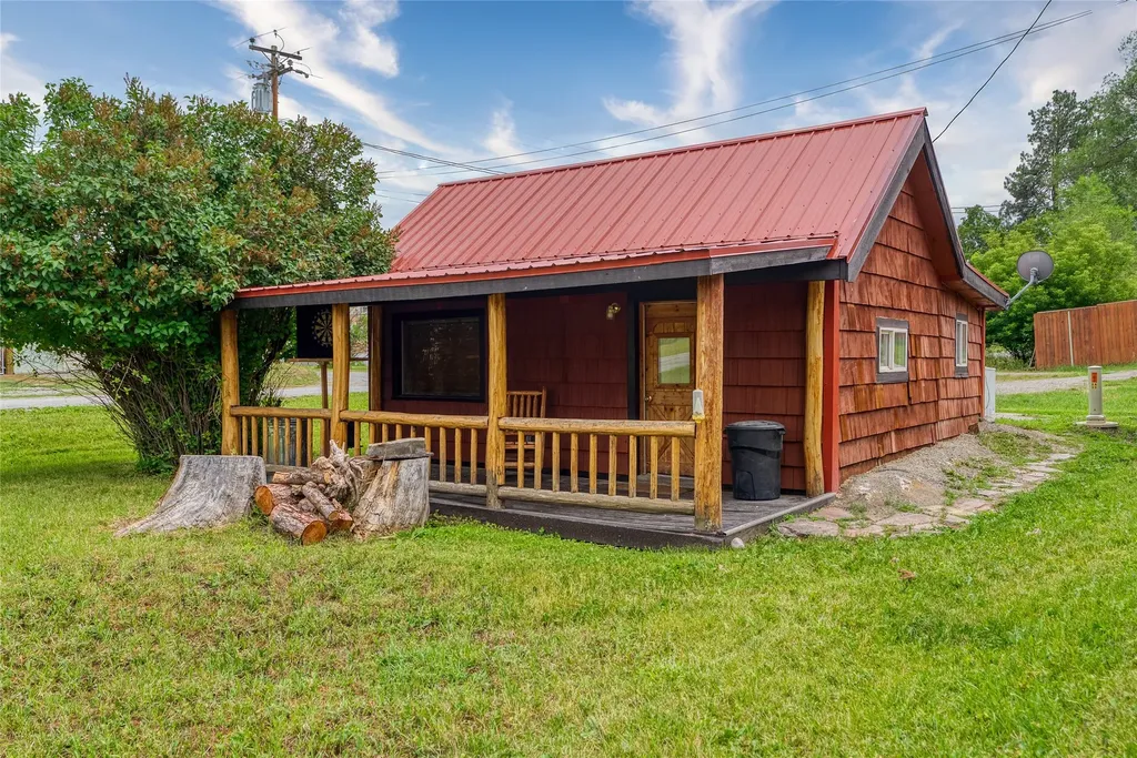 450 6th Street E Eureka MT 59917