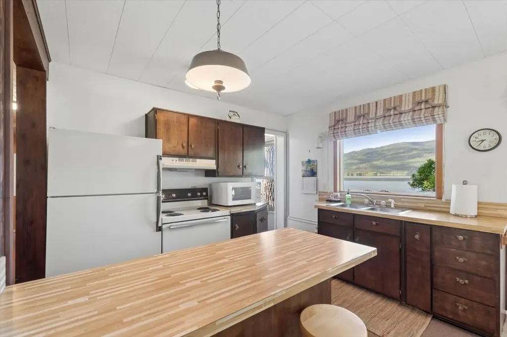 22545 Mt Highway 83 Bigfork MT 59911