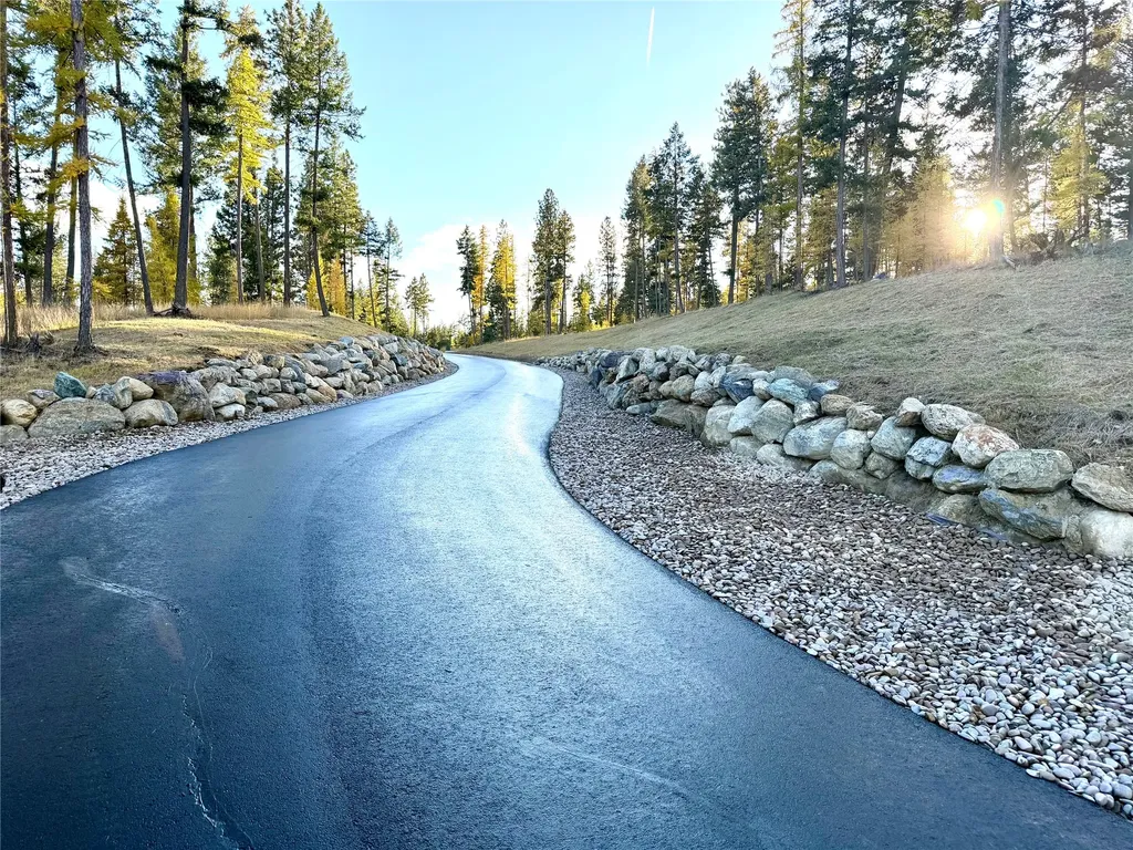 531 Northern Larch Trail Kalispell MT 59901