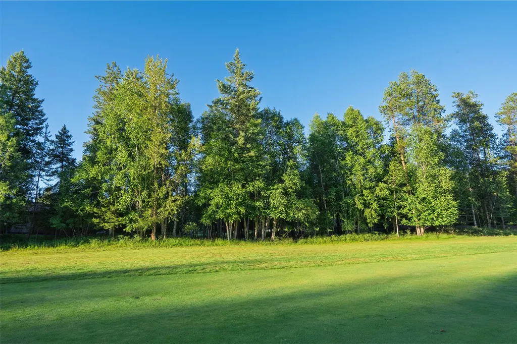 128 Oakmont Loop Columbia Falls MT 59912