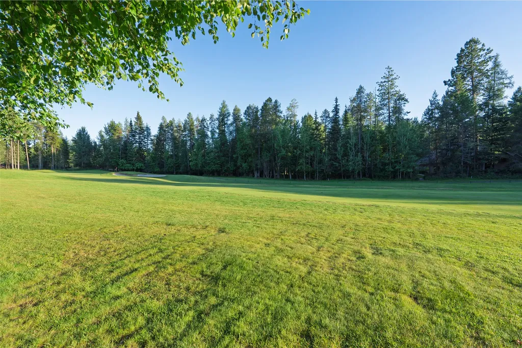 128 Oakmont Loop Columbia Falls MT 59912