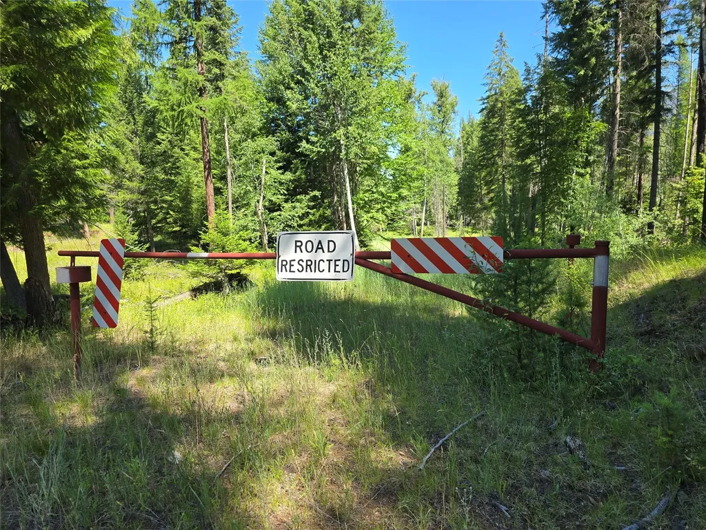 Nhn S Side Road Troy MT 59935