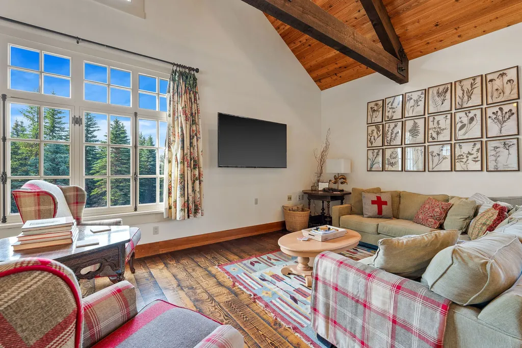 3039 And 3005 Foothill Road Kalispell MT 59901