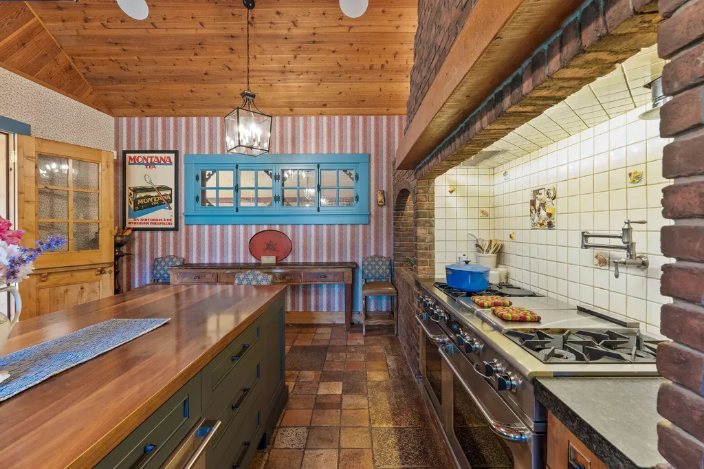 3039 And 3005 Foothill Road Kalispell MT 59901