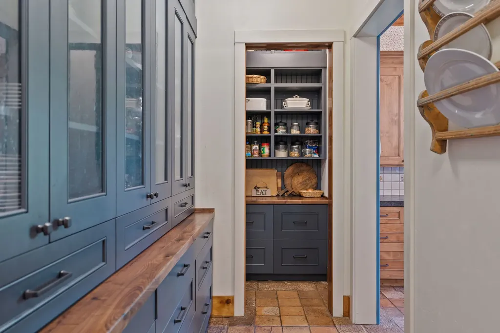 3039 And 3005 Foothill Road Kalispell MT 59901