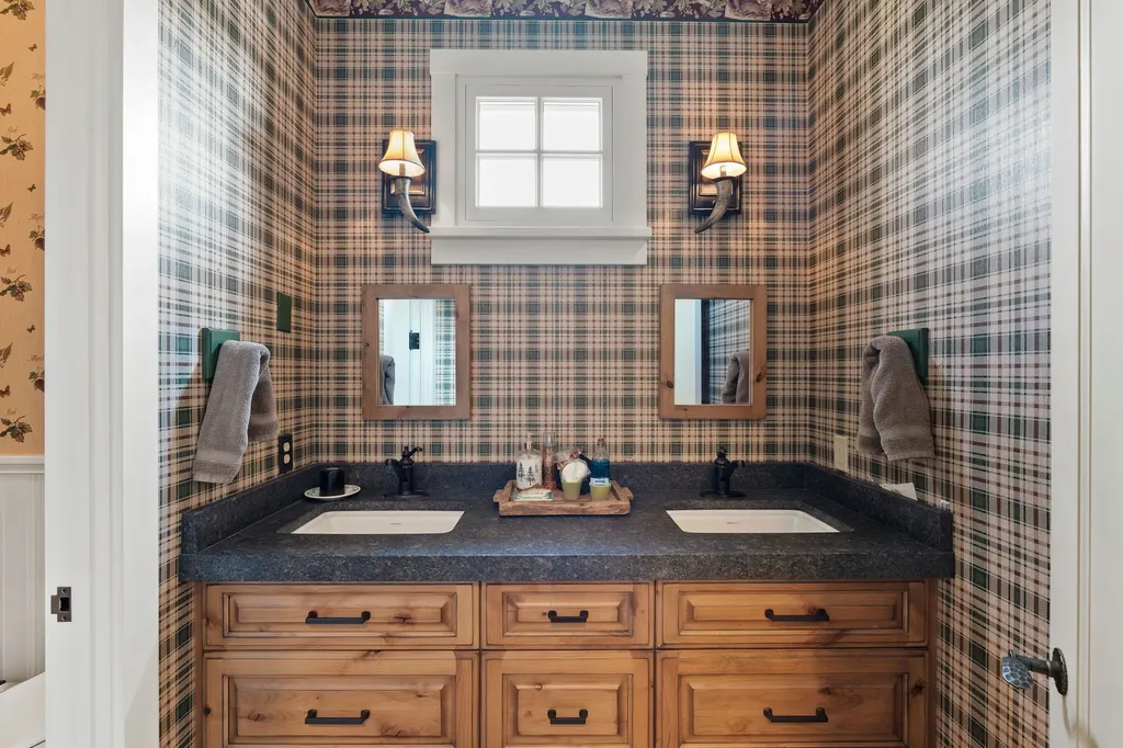 3039 And 3005 Foothill Road Kalispell MT 59901