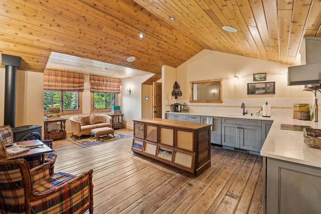 3039 And 3005 Foothill Road Kalispell MT 59901