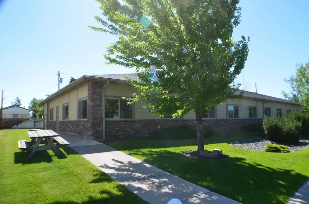 33 Village Loop Kalispell MT 59901