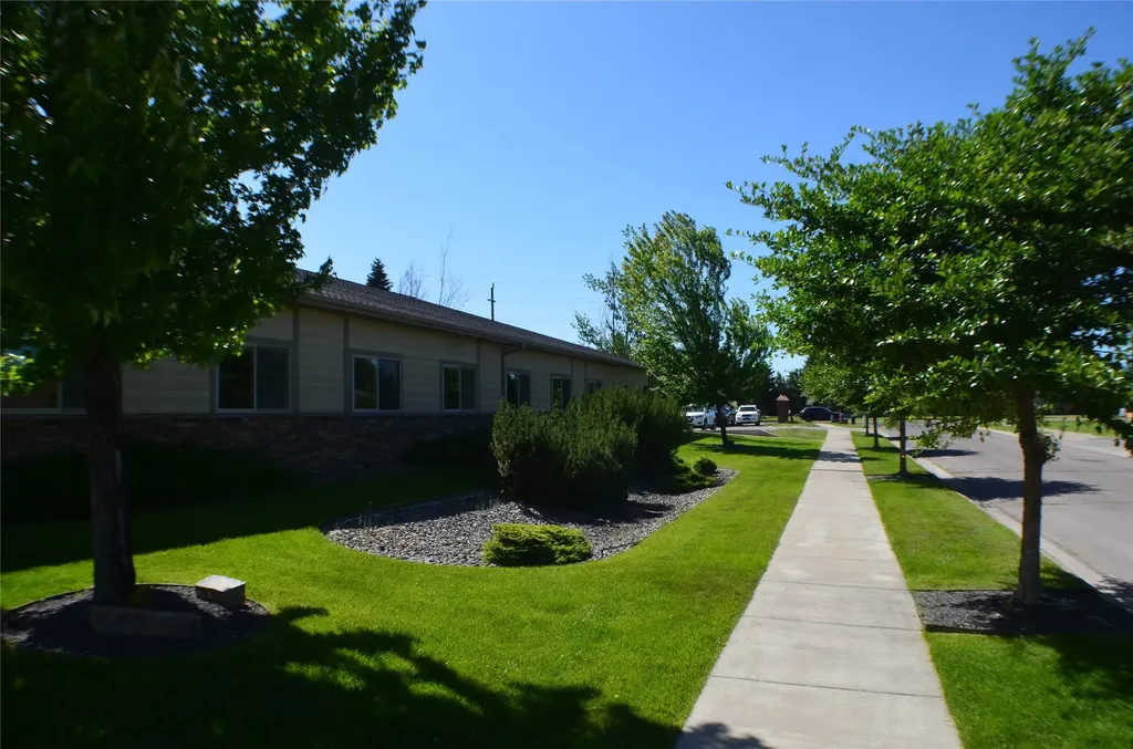 33 Village Loop Kalispell MT 59901