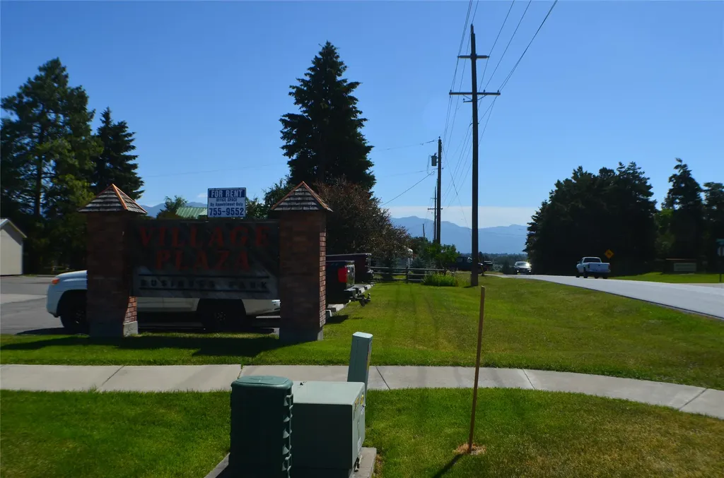 33 Village Loop Kalispell MT 59901