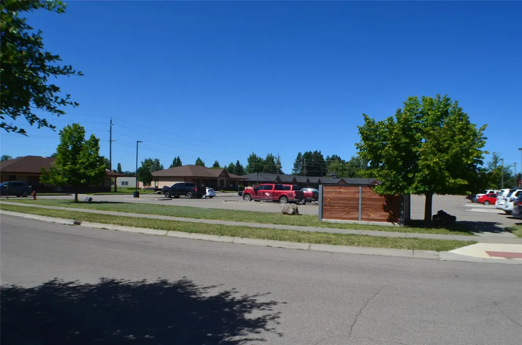 33 Village Loop Kalispell MT 59901
