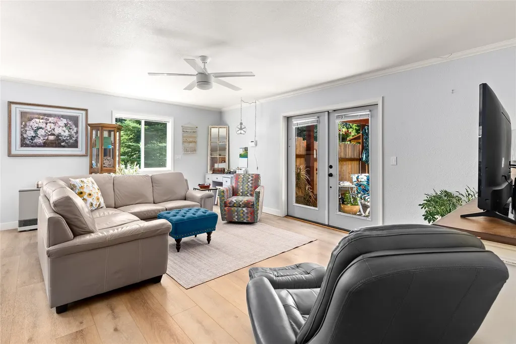 34593 Mount Highway 35 Polson MT 59860