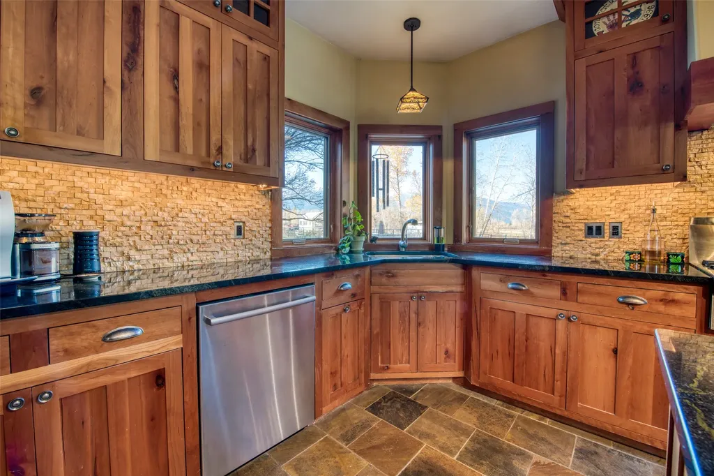 2291 Meridian Road Victor MT 59875