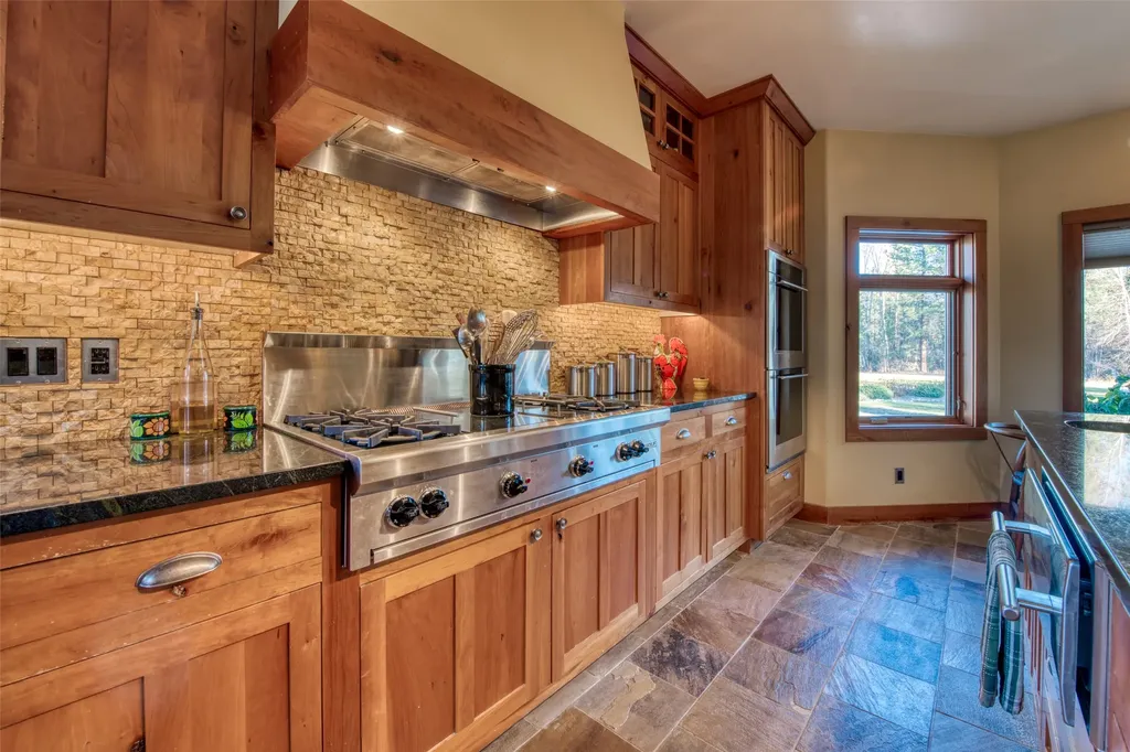 2291 Meridian Road Victor MT 59875