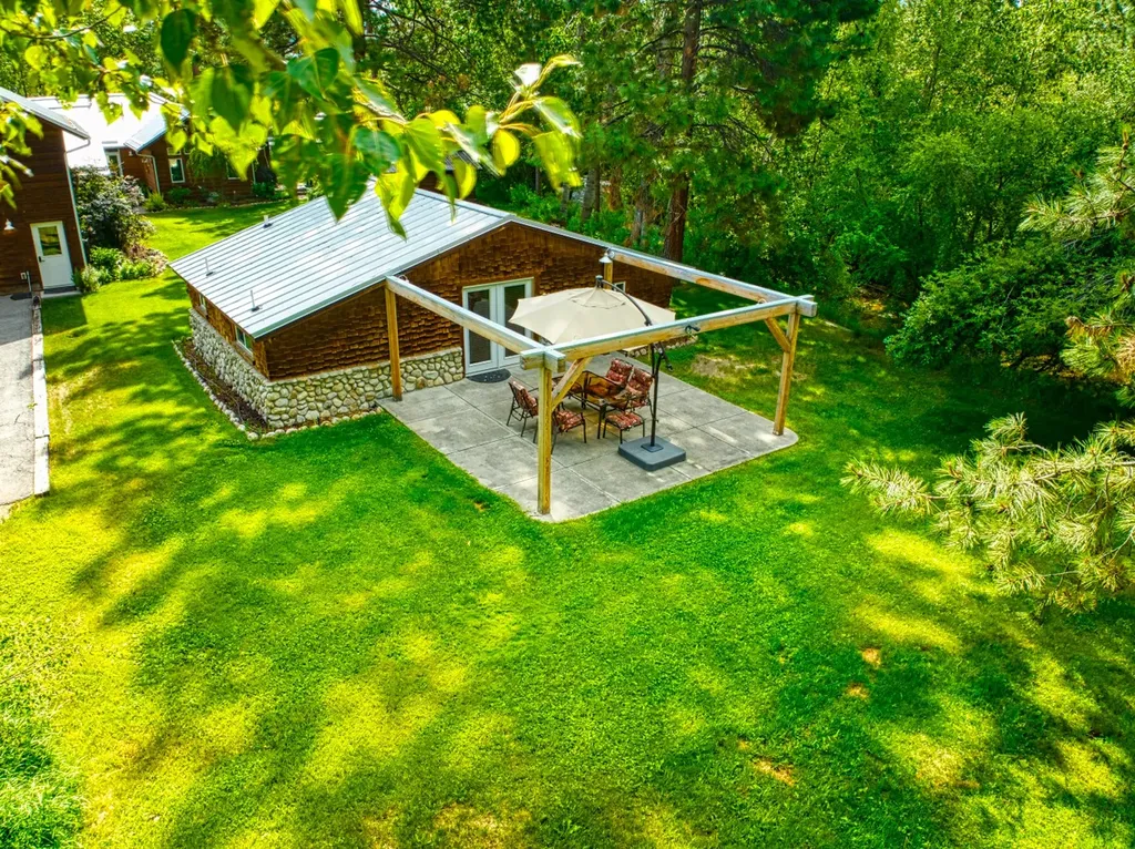 2291 Meridian Road Victor MT 59875