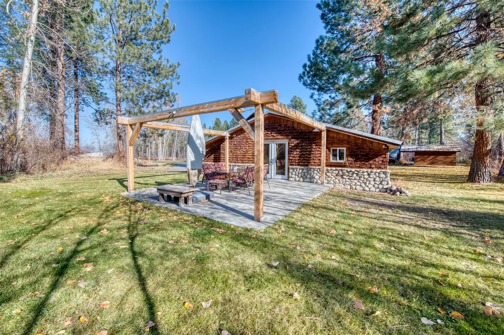 2291 Meridian Road Victor MT 59875